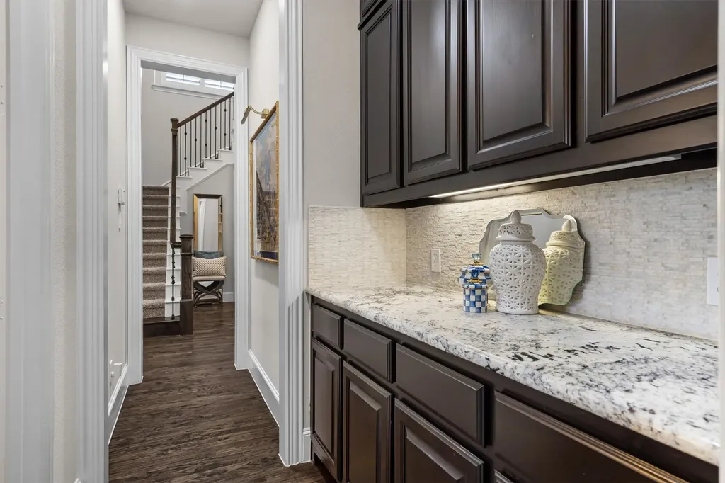 9309 Sabal Lane Lantana TX 76226