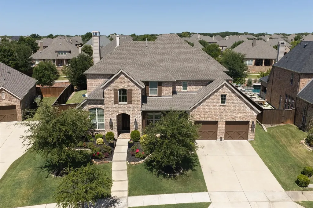 9309 Sabal Lane Lantana TX 76226
