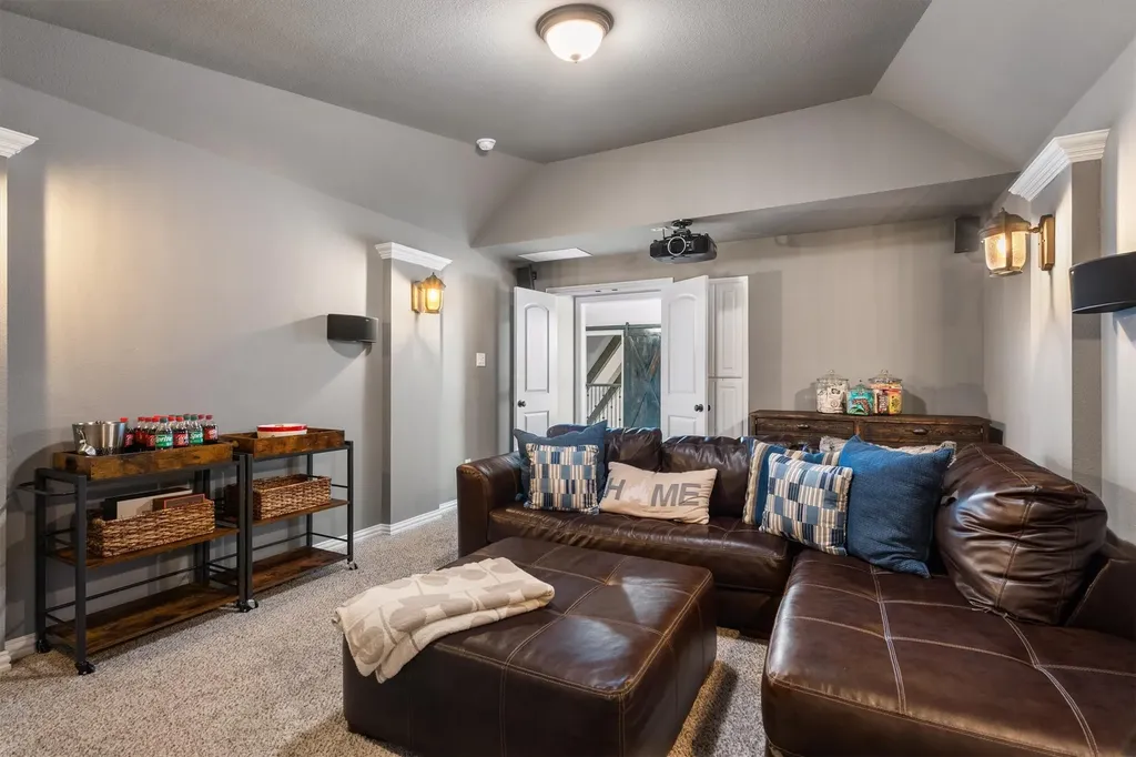9309 Sabal Lane Lantana TX 76226