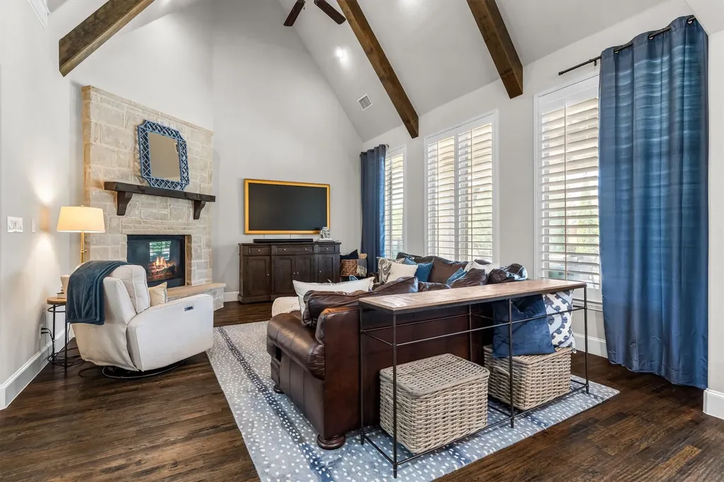 9309 Sabal Lane Lantana TX 76226