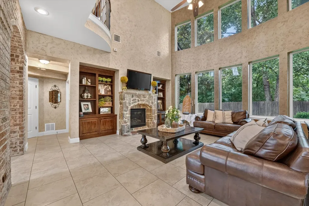 1200 Madera Drive Burleson TX 76028