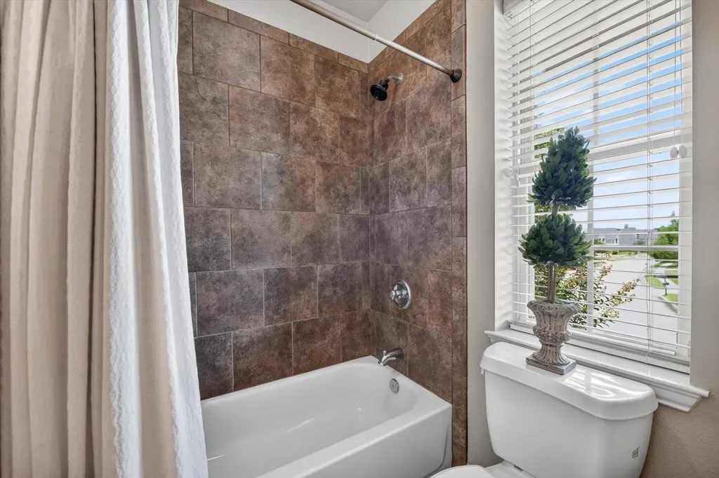 1200 Madera Drive Burleson TX 76028
