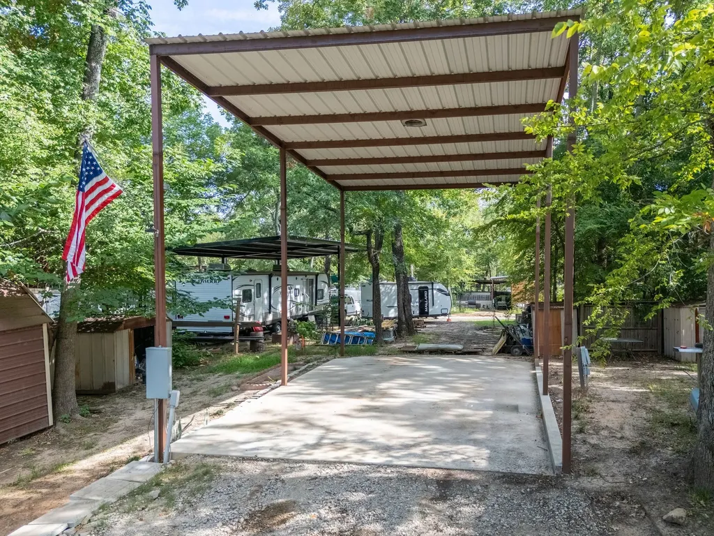 168 Pr 5812 Yantis TX 75497