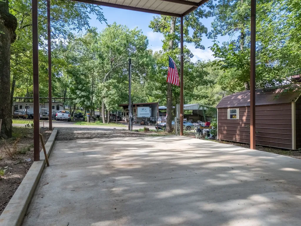 168 Pr 5812 Yantis TX 75497