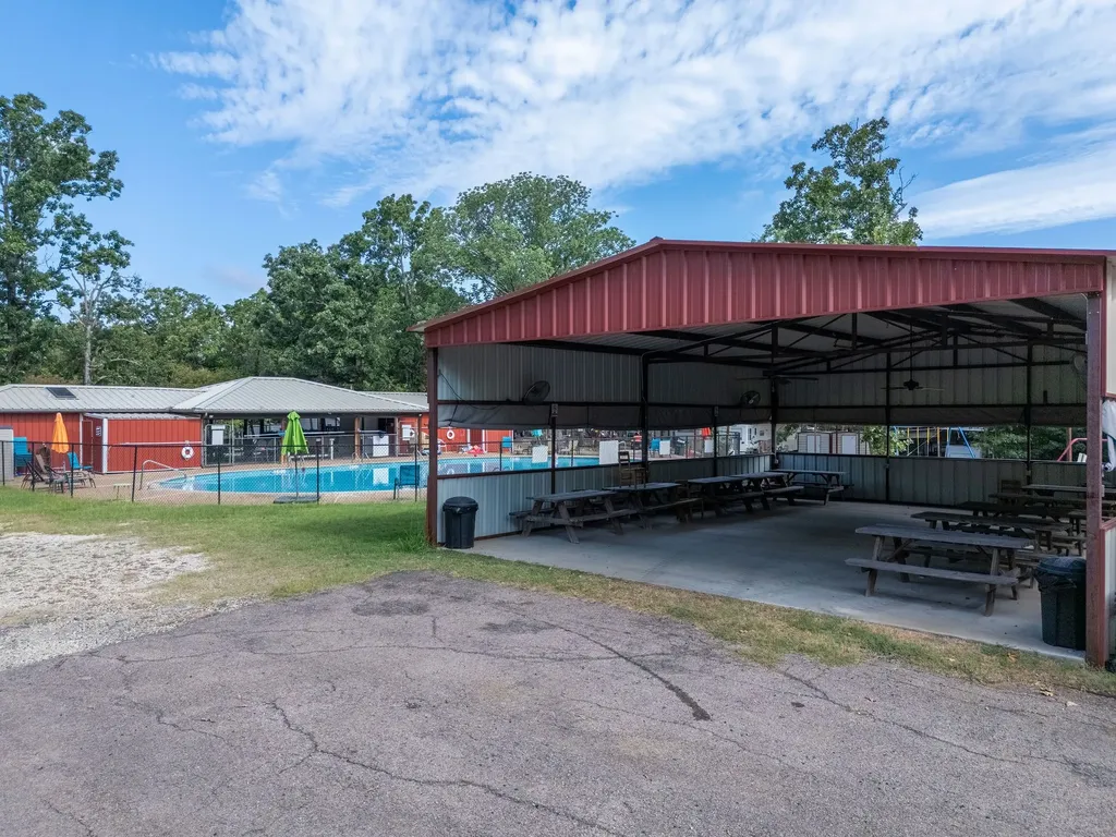 168 Pr 5812 Yantis TX 75497