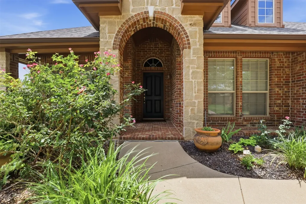 1608 Salado Trail Weatherford TX 76087