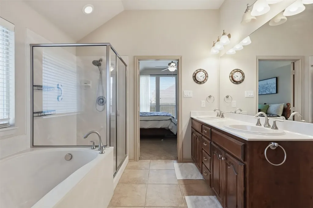 1608 Salado Trail Weatherford TX 76087