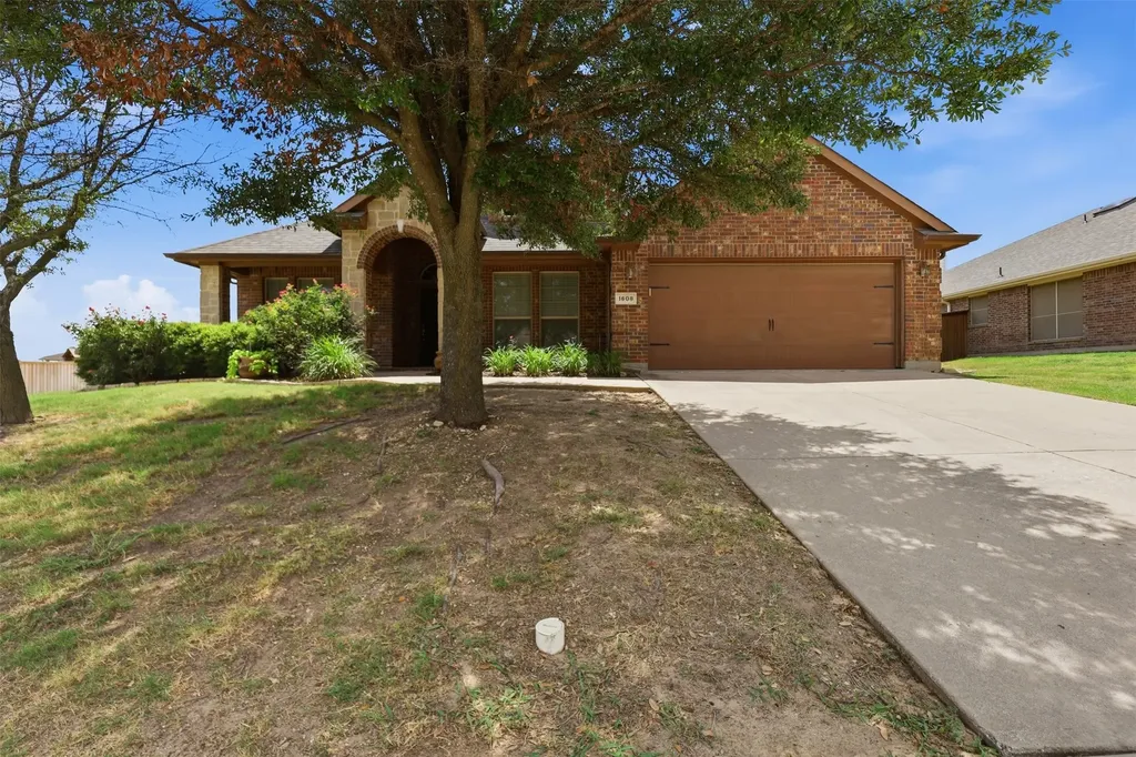 1608 Salado Trail Weatherford TX 76087