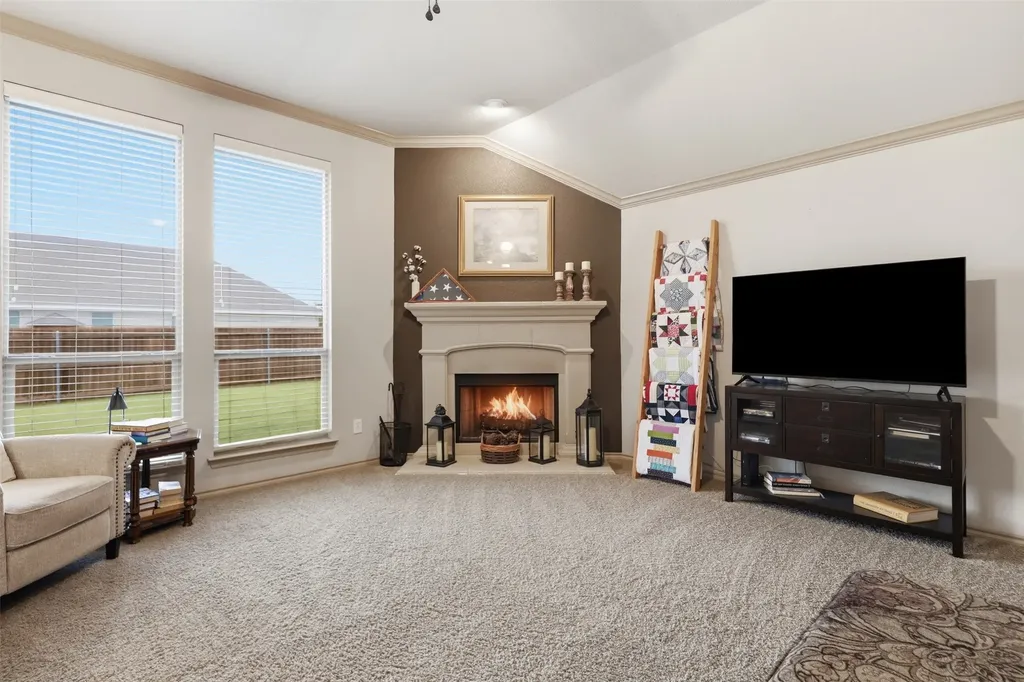 1608 Salado Trail Weatherford TX 76087