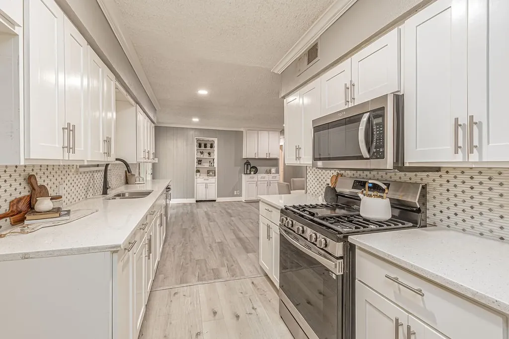 1409 Crestview Drive Kaufman TX 75142
