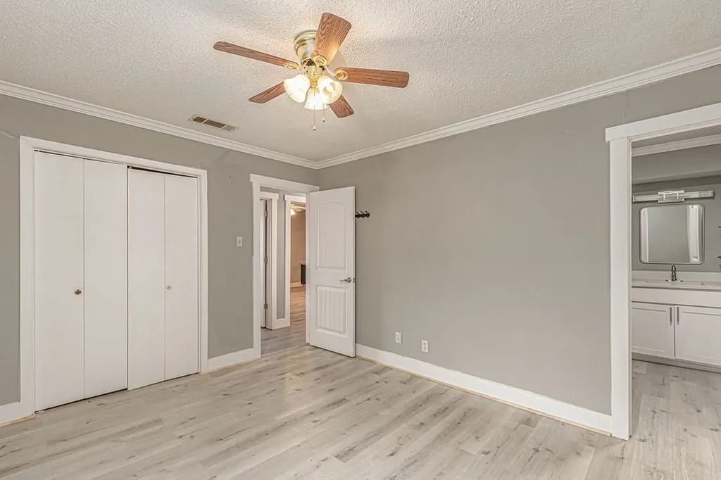 1409 Crestview Drive Kaufman TX 75142