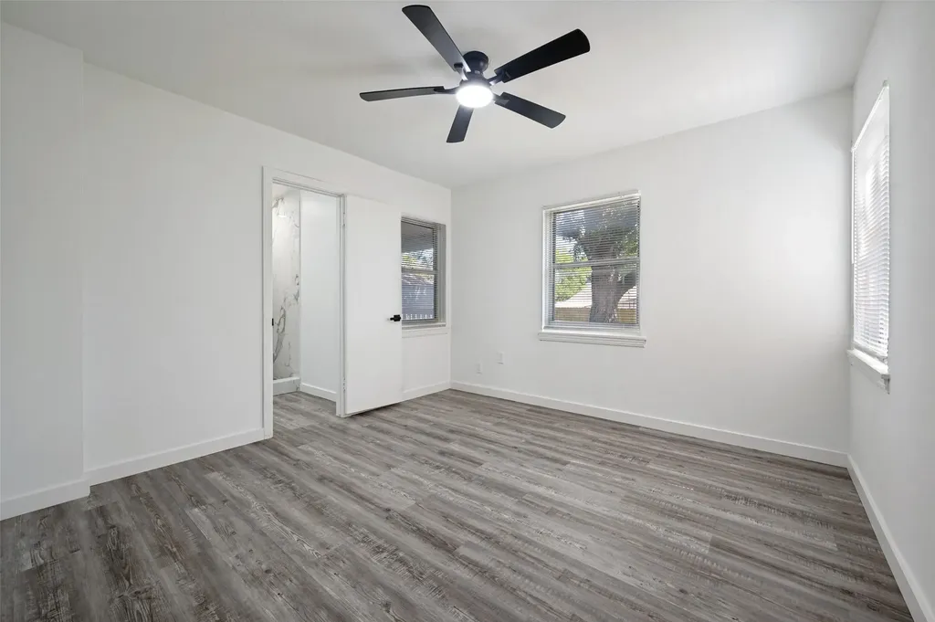 209 W 12th Street Irving TX 75060