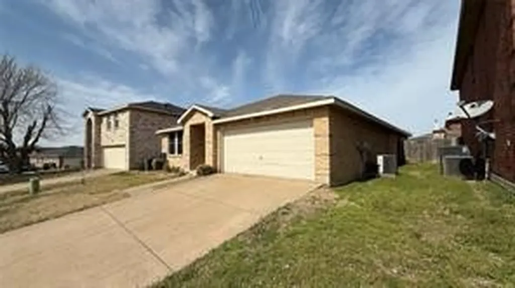 603 Ambarella Street Arlington TX 76002
