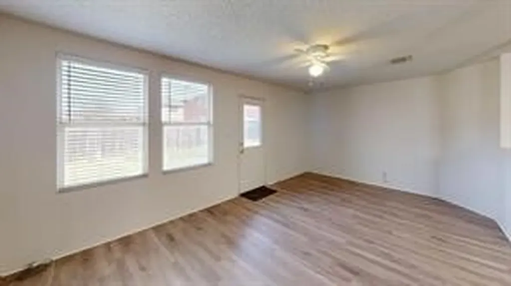 603 Ambarella Street Arlington TX 76002