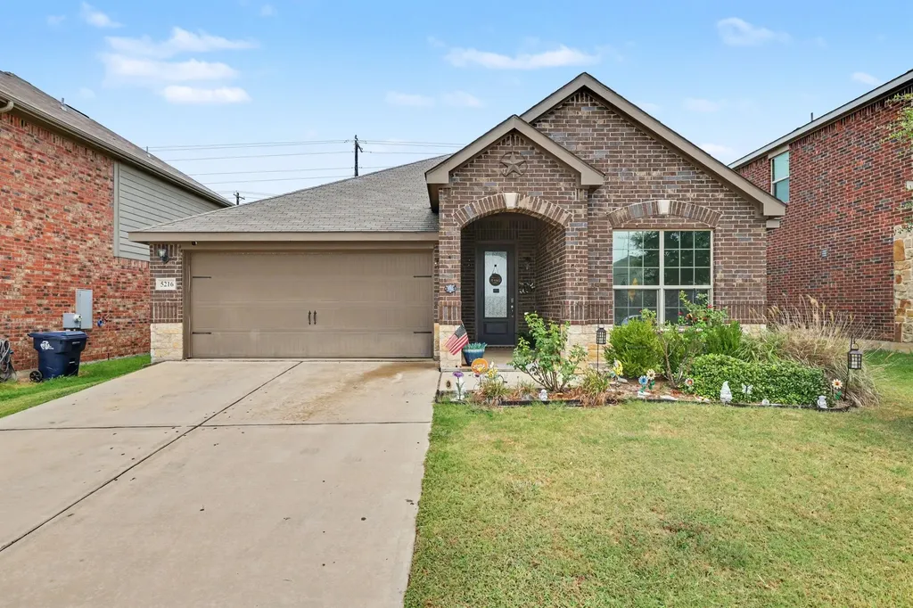 5216 Persimmon Drive Denton TX 76207