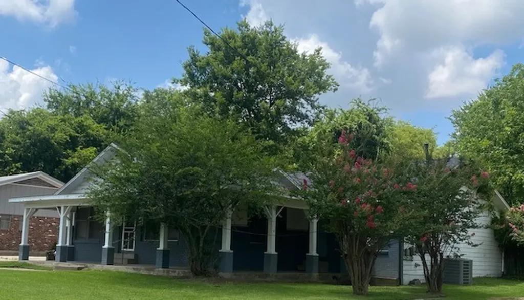 106 NW 2nd Street Bogata TX 75417