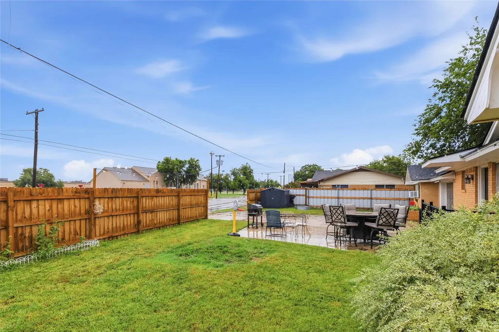 2621 Vine Street Brownwood TX 76801