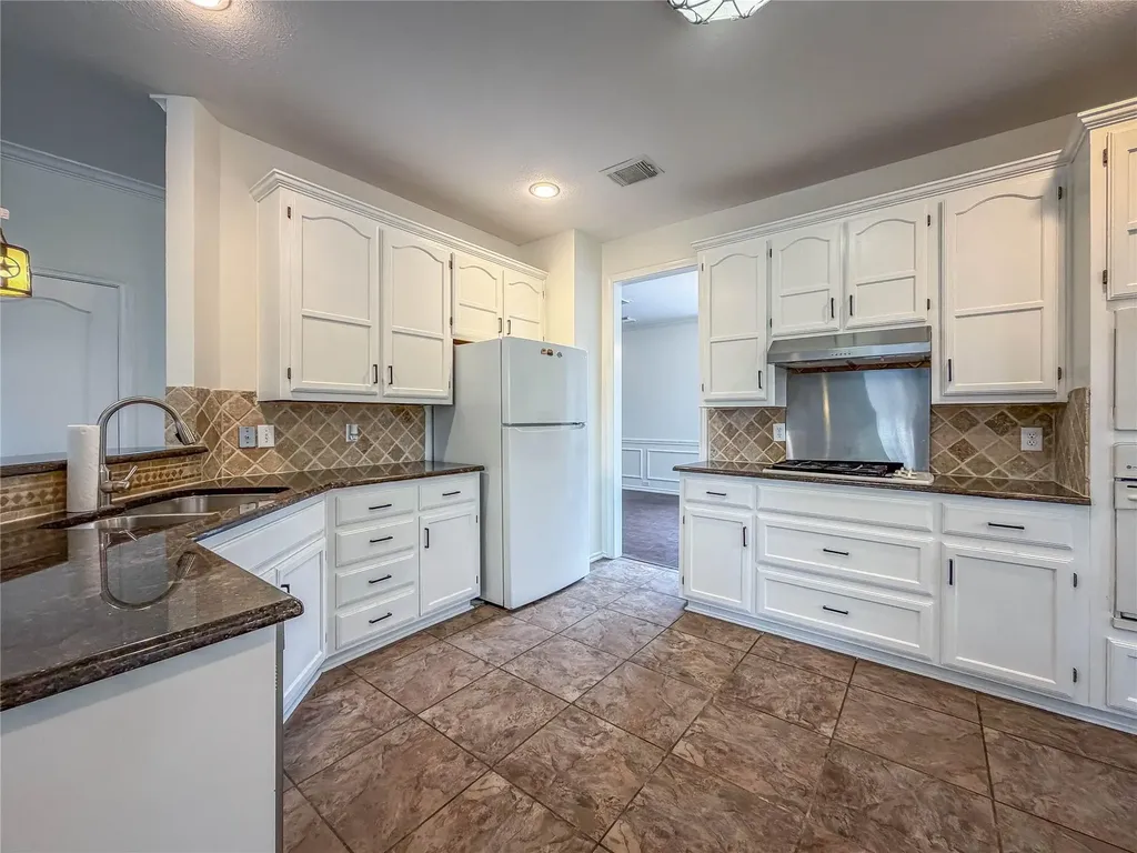 2308 Mapleleaf Lane Flower Mound TX 75028