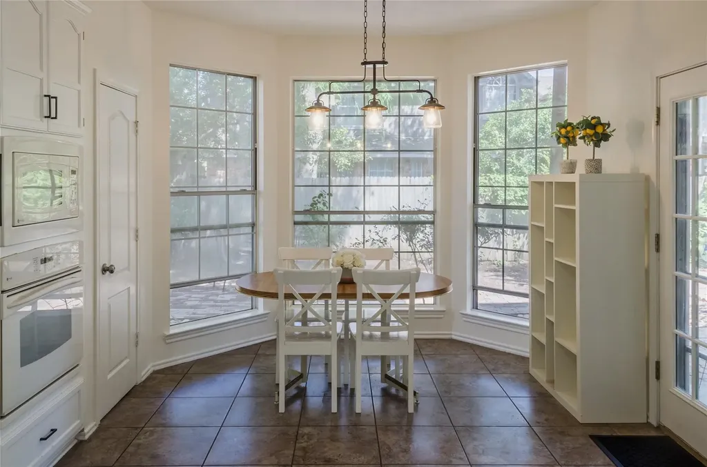 2308 Mapleleaf Lane Flower Mound TX 75028