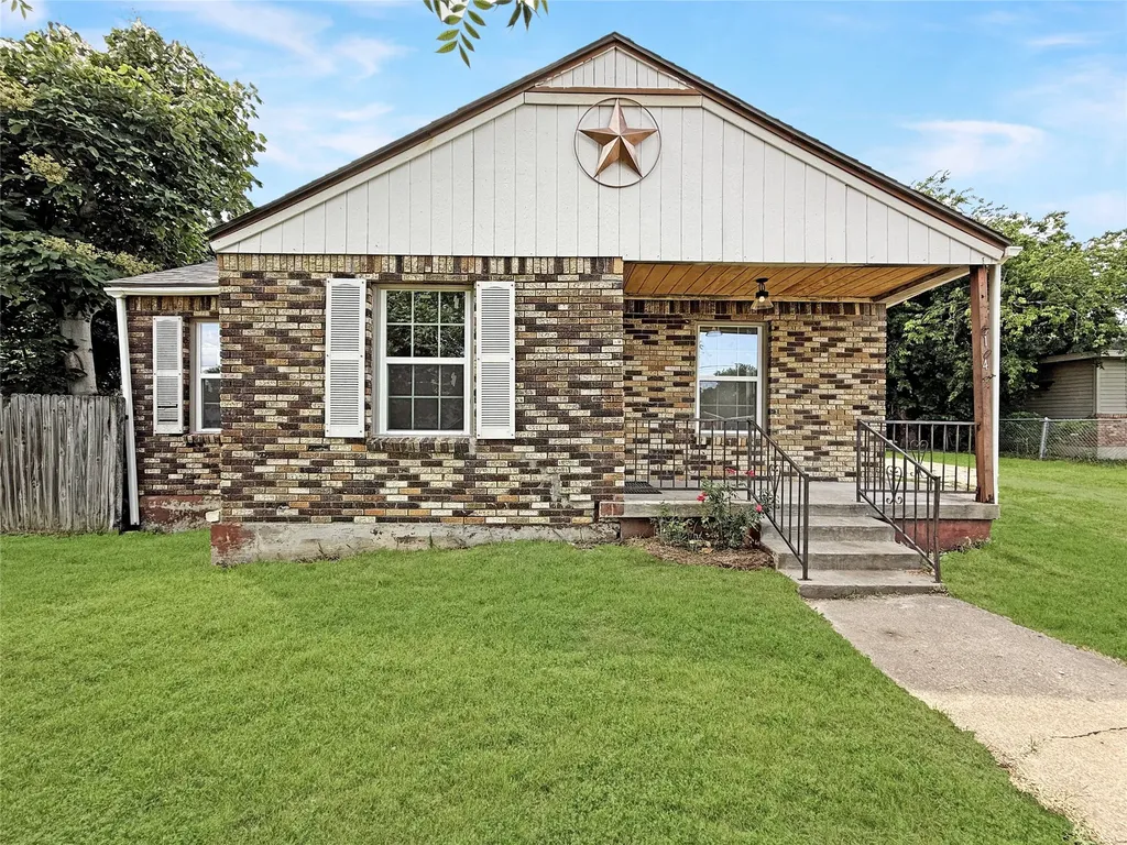 104 S 6th Street Godley TX 76044
