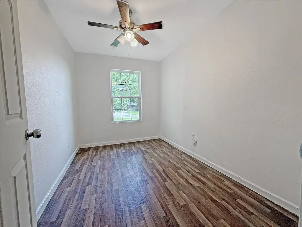 104 S 6th Street Godley TX 76044
