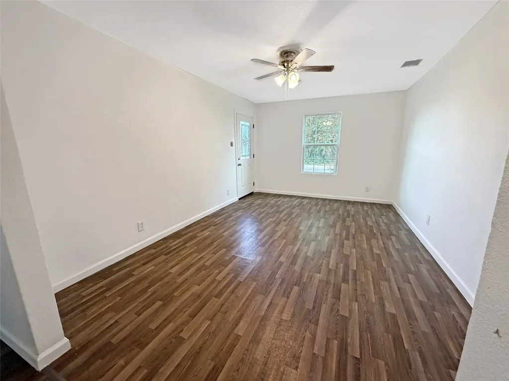 104 S 6th Street Godley TX 76044