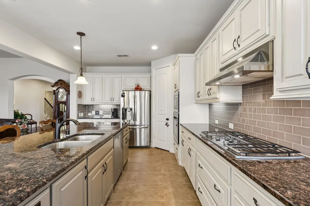 6204 Indian Blanket Trail Flower Mound TX 75028