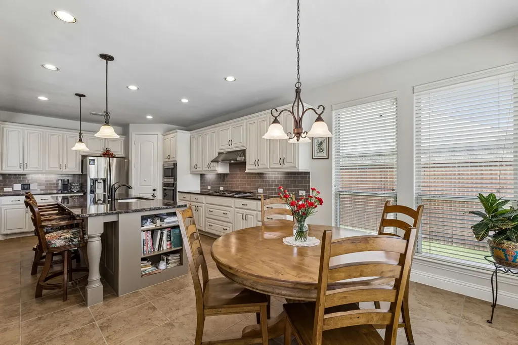 6204 Indian Blanket Trail Flower Mound TX 75028