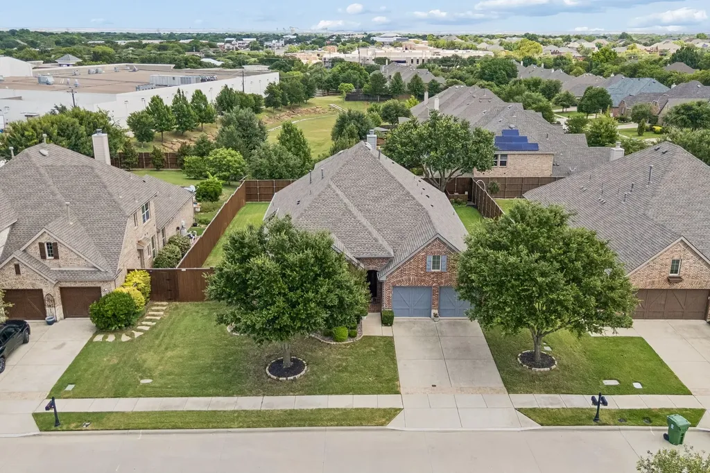 6204 Indian Blanket Trail Flower Mound TX 75028