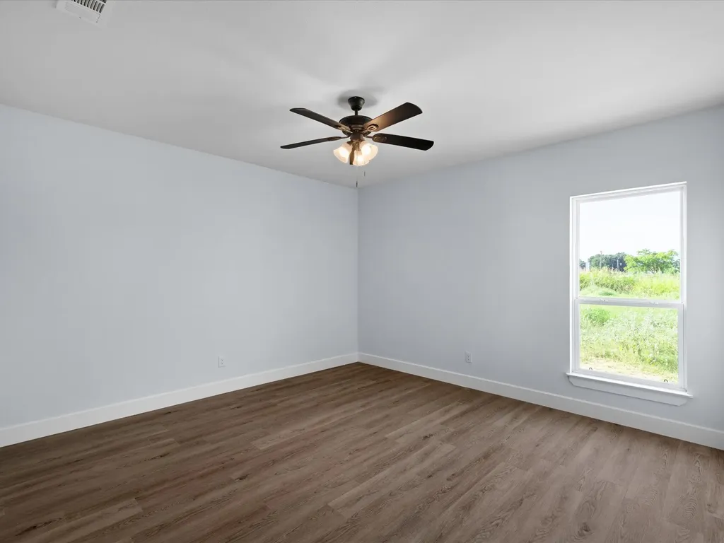 1013 Magnolia Court Springtown TX 76082