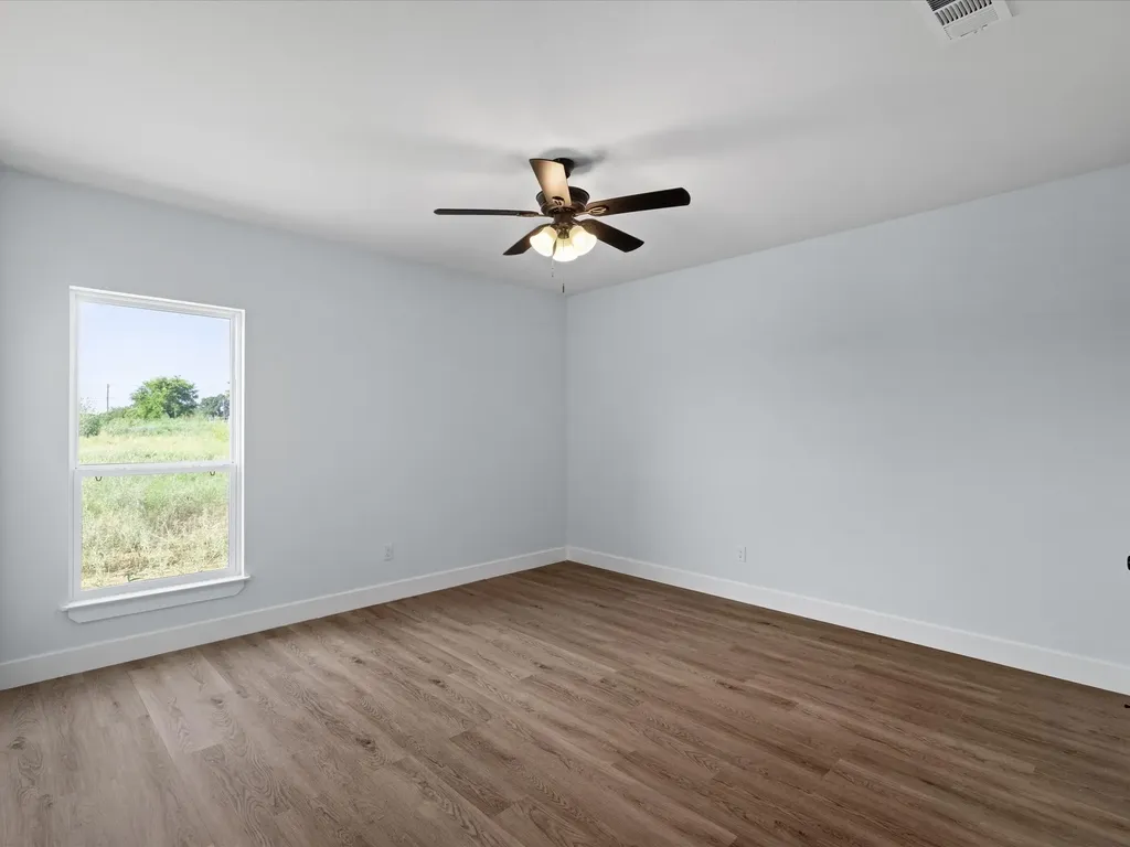1013 Magnolia Court Springtown TX 76082