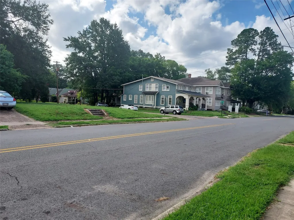 2029 Highland Shreveport LA 71104