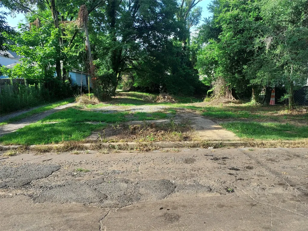 553 Dalzell Street Shreveport LA 71104