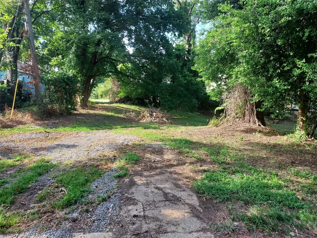 553 Dalzell Street Shreveport LA 71104