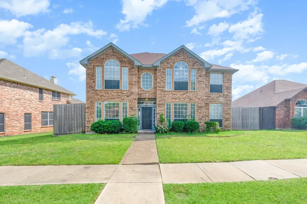 1305 Barclay Drive Carrollton TX 75007