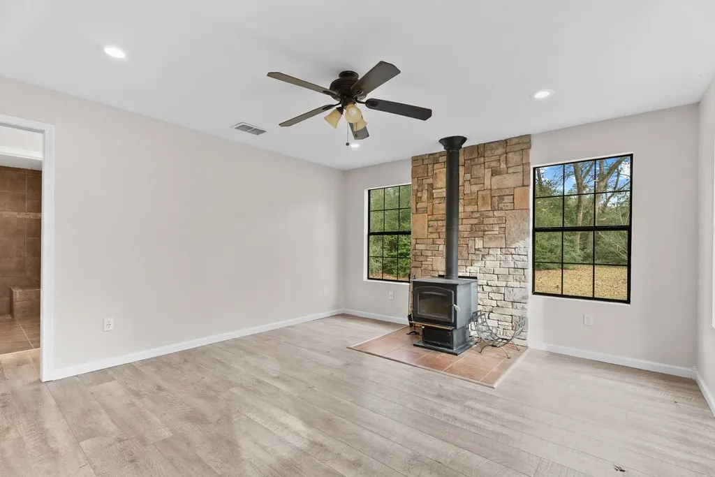 289 Private Road 7819 Hawkins TX 75765