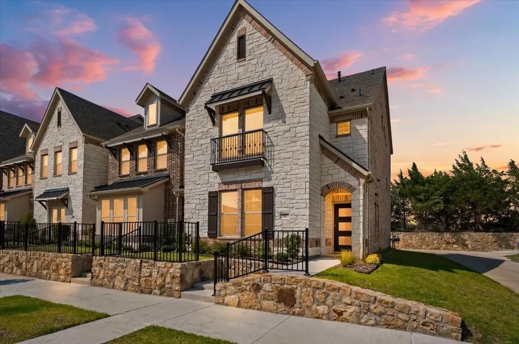 7937 Bayside Drive Rowlett TX 75088