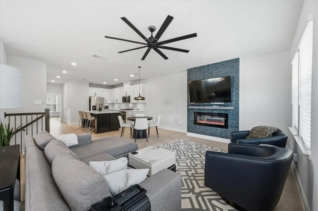 7937 Bayside Drive Rowlett TX 75088