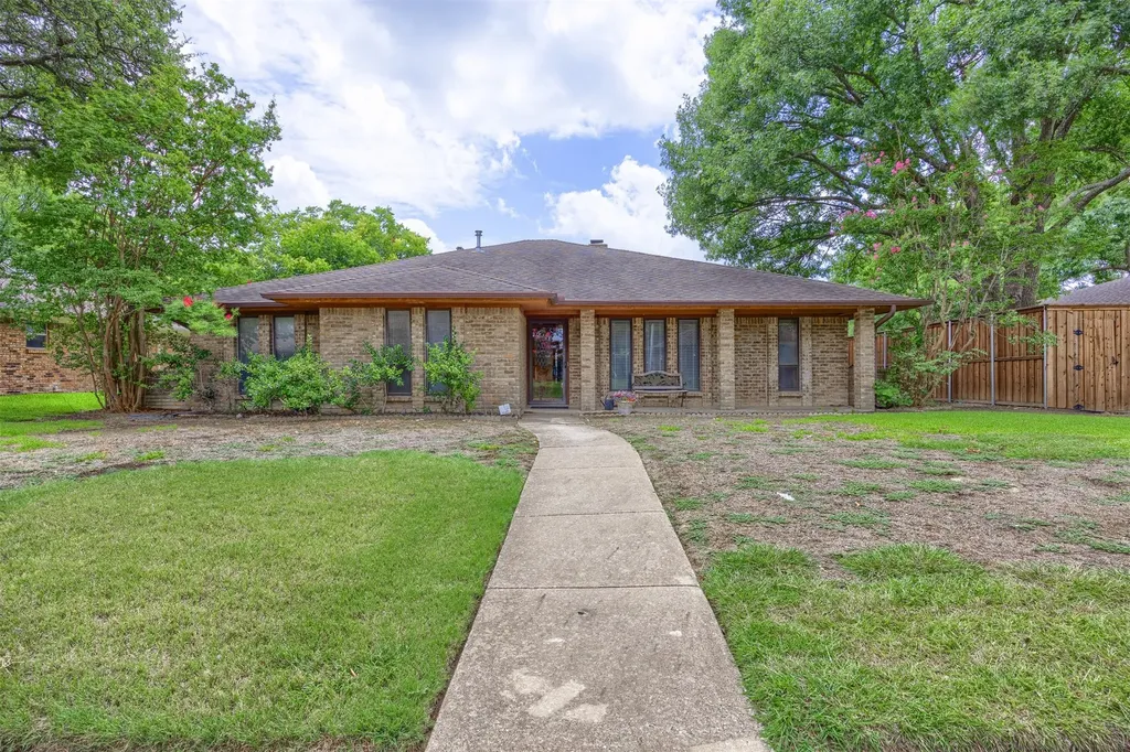 2500 Teakwood Lane Plano TX 75075