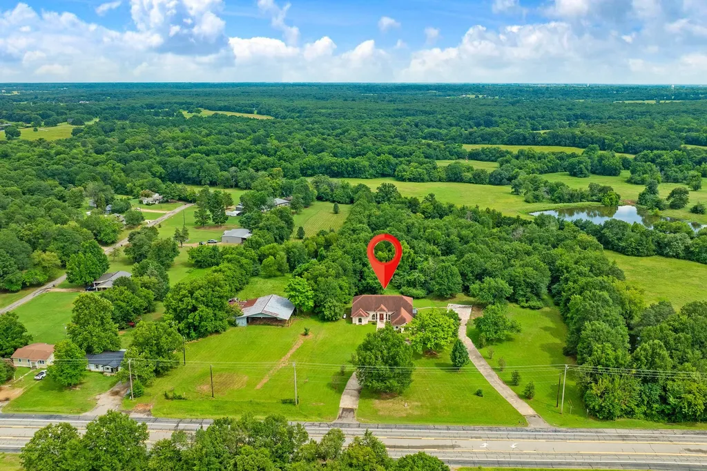 5310 Farm Road 195 Paris TX 75462
