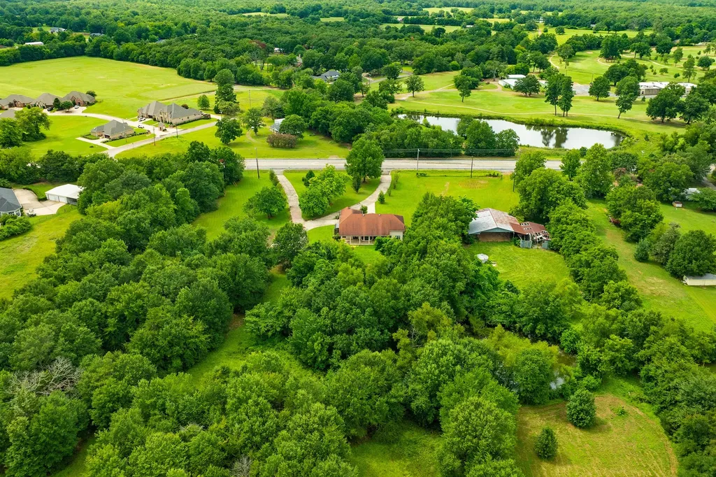 5310 Farm Road 195 Paris TX 75462