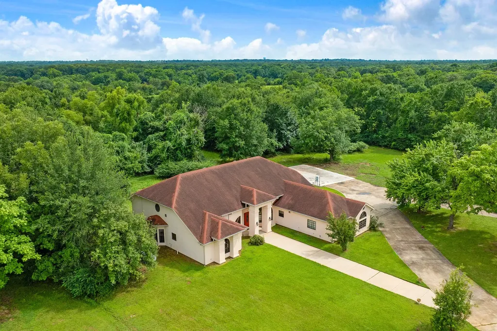 5310 Farm Road 195 Paris TX 75462