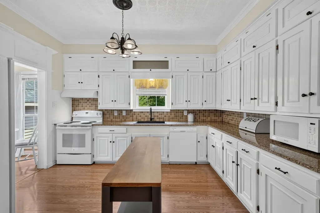 217 E 1st Street Weatherford TX 76086
