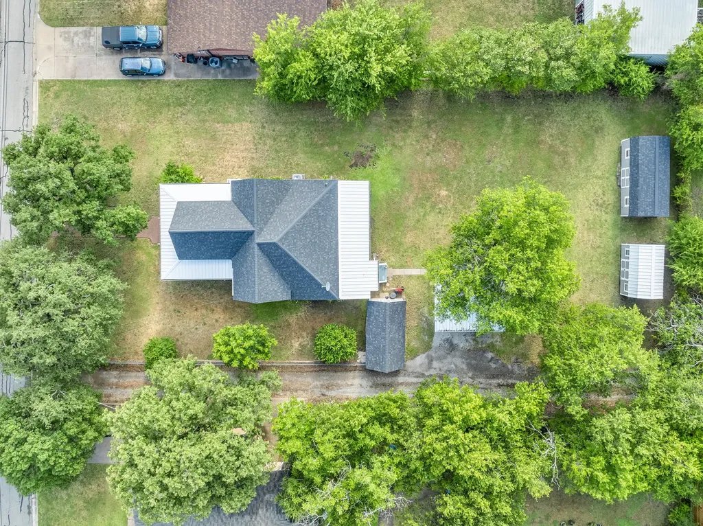 217 E 1st Street Weatherford TX 76086