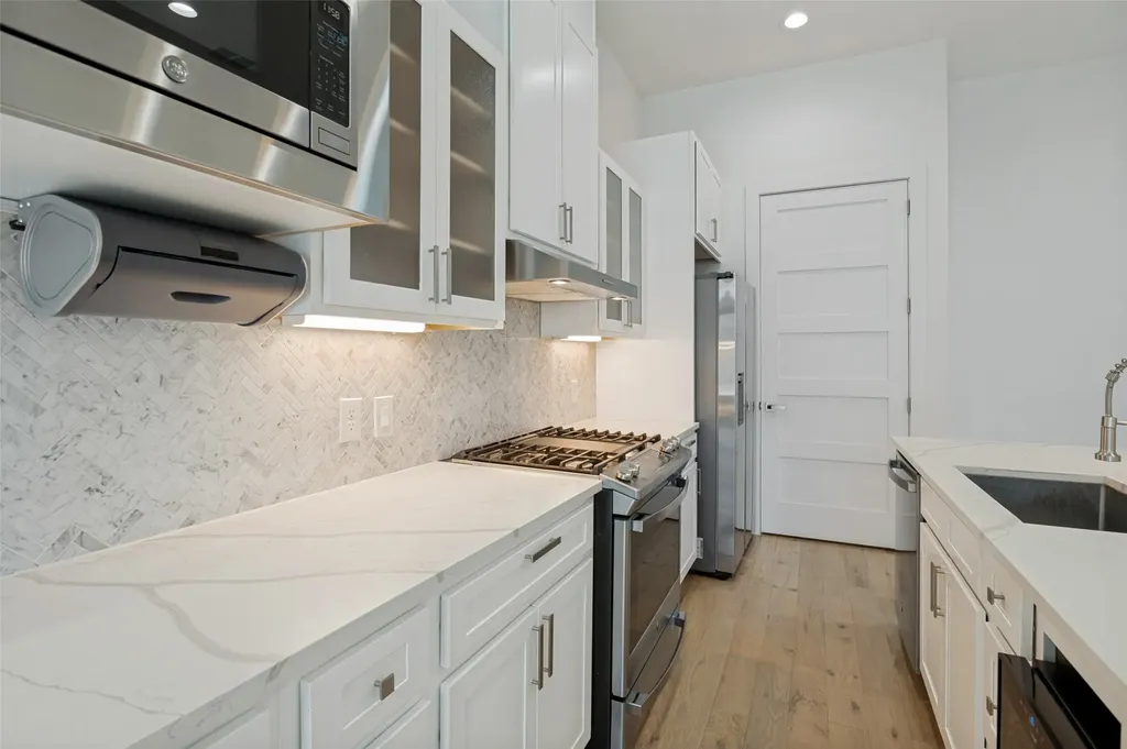 1910 Caddo Street Dallas TX 75204