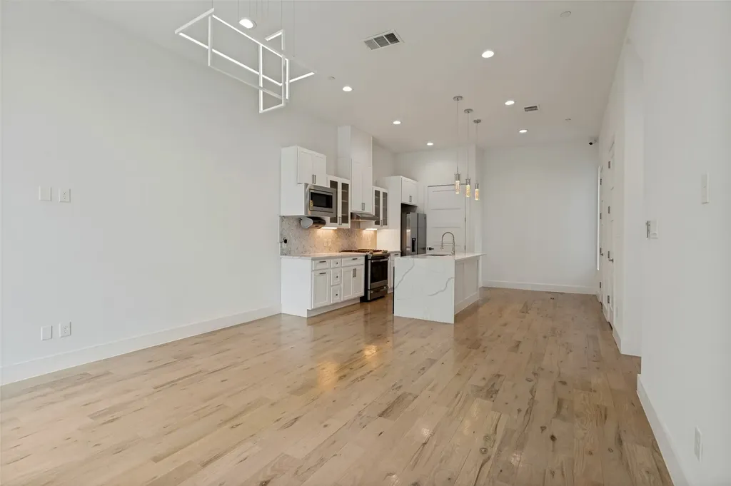 1910 Caddo Street Dallas TX 75204