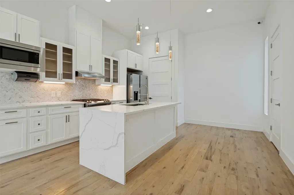 1910 Caddo Street Dallas TX 75204