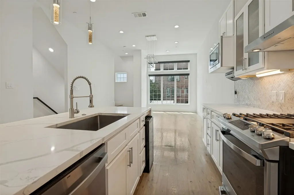1910 Caddo Street Dallas TX 75204