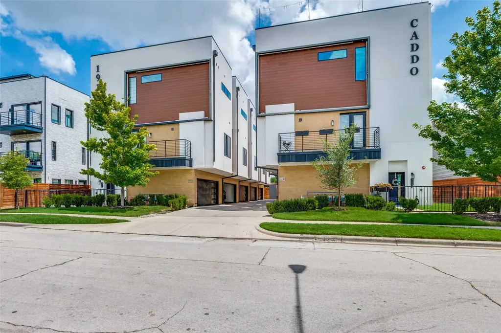 1910 Caddo Street Dallas TX 75204