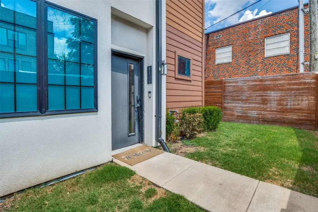 1910 Caddo Street Dallas TX 75204
